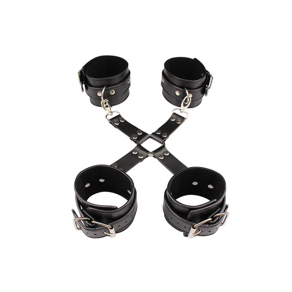 黑色CHISA捆绑套装，包括4件S&M道具，适合情趣娱乐和角色扮演。