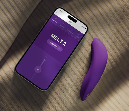 紫色We-Vibe Melt 2阴蒂吸啜器，成人情趣用品，柔软硅胶设计。