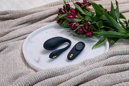 We-vibe
Play Your Way 套裝 (Jive 2 穿戴式G點震動器 & Moxie+ 穿戴式內褲震動器) - 黑色 | 香港 Sex Toy 成人情趣商品 - 18FUN 旺角大埔