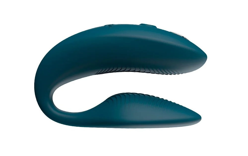 We-Vibe Sync 2 情侶共用震動器，天鵝絨綠色，柔軟舒適的高端情趣用品。