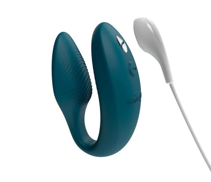 We-Vibe Sync 2情侶震動器，天鵝絨綠色，柔軟舒適的設計，適合親密互動的成人用品。