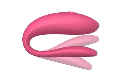粉紅色We-Vibe Sync Lite情侶共用震動器，展示產品的外觀和設計細節