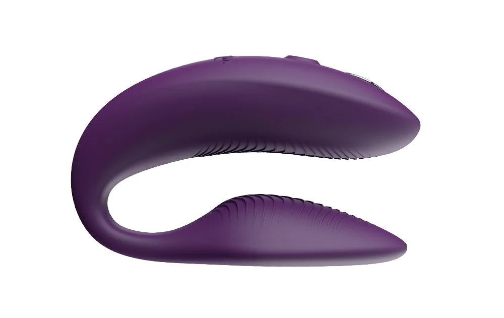 紫色We-Vibe Sync 2情侶共用震動器，柔韧设计适合情侣使用的成人性玩具。