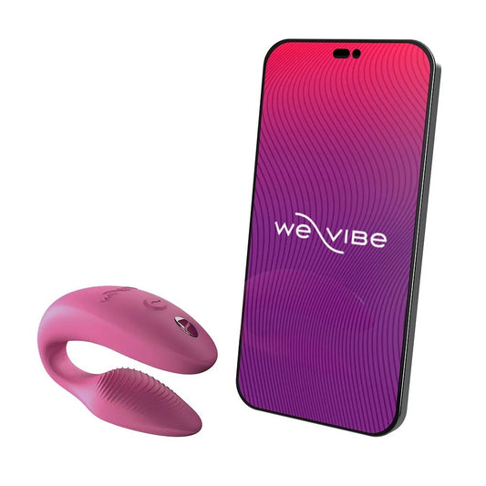 粉紅色We-Vibe Sync 2情侶共用震動器，展示其光滑設計與控制界面自然外觀。