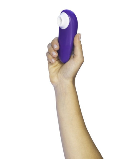 靛藍色Womanizer Starlet 3入門級陰蒂吸啜器，展示產品外觀和按鍵設計