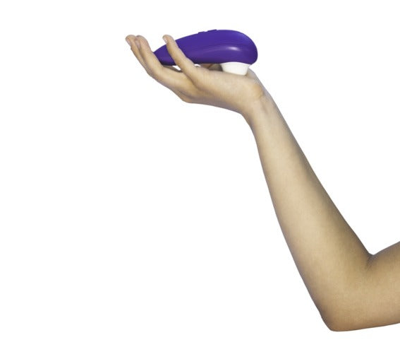 靛藍色Womanizer Starlet 3入門陰蒂吸啜器，18funstore品牌，展示產品正面細節。